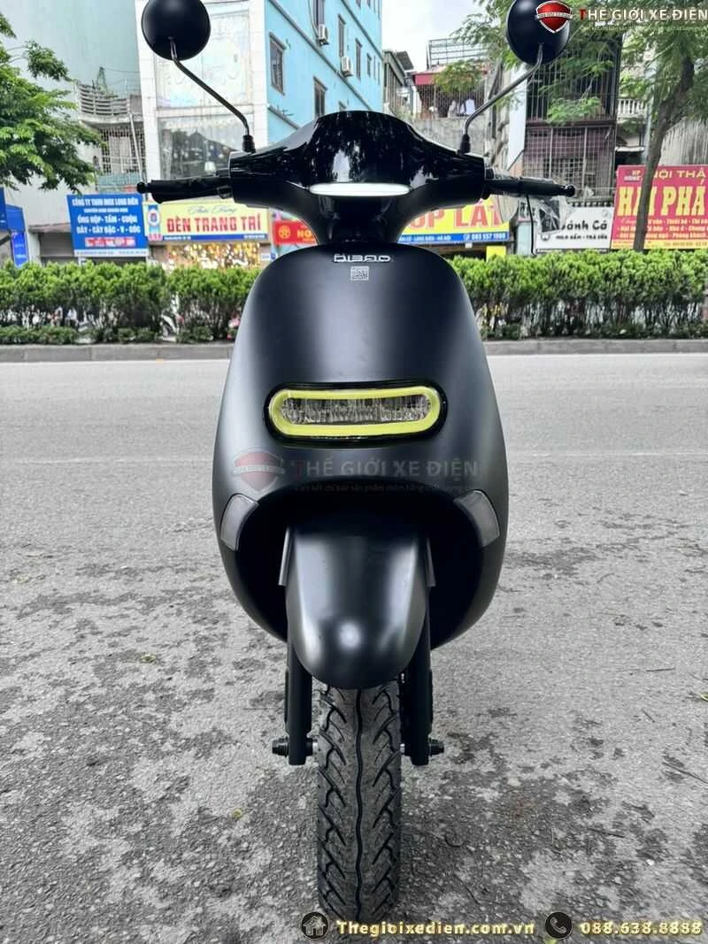 mặt nja trước của xe