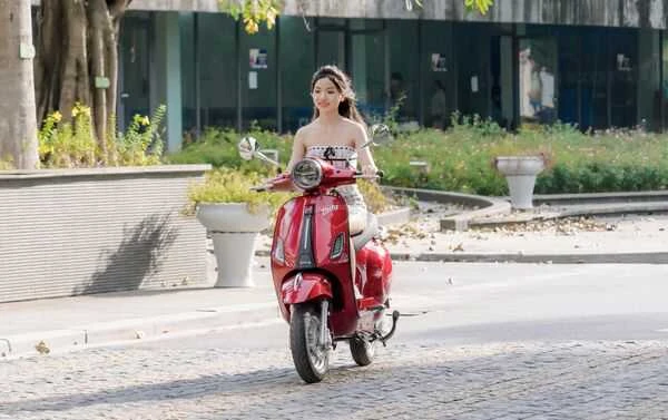 Xe Máy Điện Tailg Vespas R51 Chính Hãng