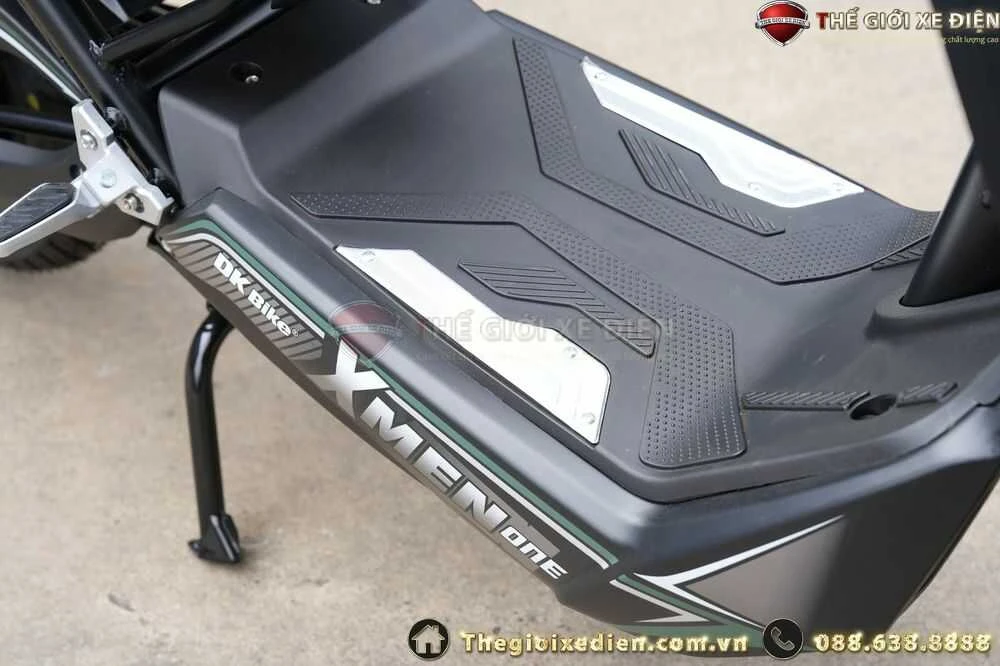 sàn để chân rộng rãi